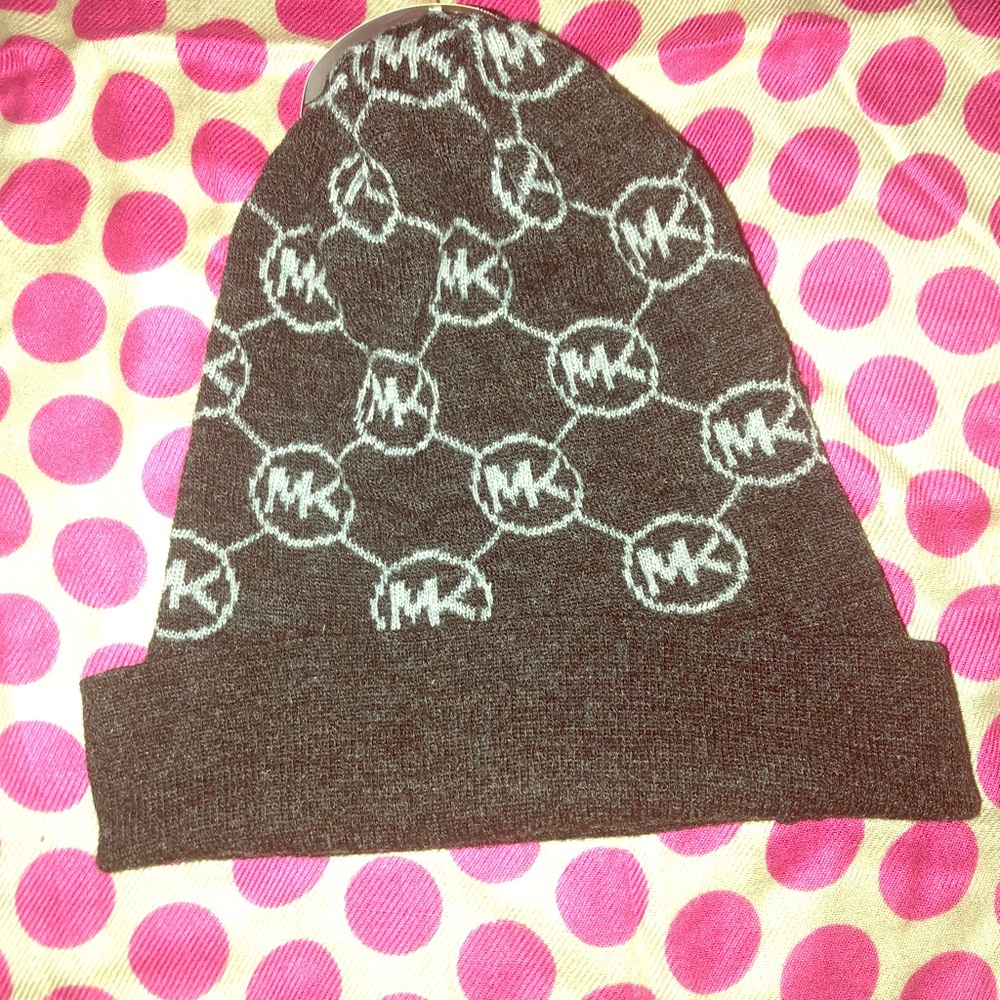 Michael Kors gray and white winter hat